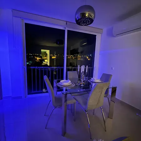 Ac Encanto Apartamento *